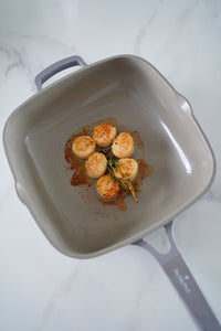 Seared White Wine Scallops